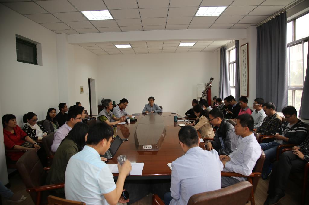 beat365在线体育官网登录入口召开期中教学检查教工座谈会